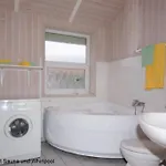 6 Personen Mit Privatem Bootsteg, Dikekter Seelage, Kanu, Whirlpool, Sauna Und Kaminofen In Tatil Evi