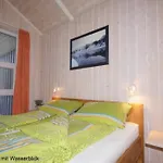 6 Personen Mit Privatem Bootsteg, Dikekter Seelage, Kanu, Whirlpool, Sauna Und Kaminofen In Hébergement de vacances *