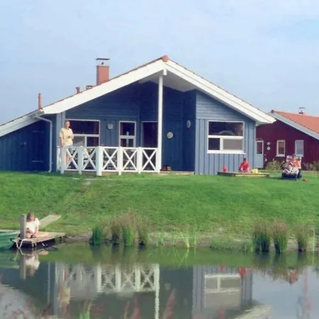 6 Personen Mit Privatem Bootsteg, Dikekter Seelage, Kanu, Whirlpool, Sauna Und Kaminofen In *
