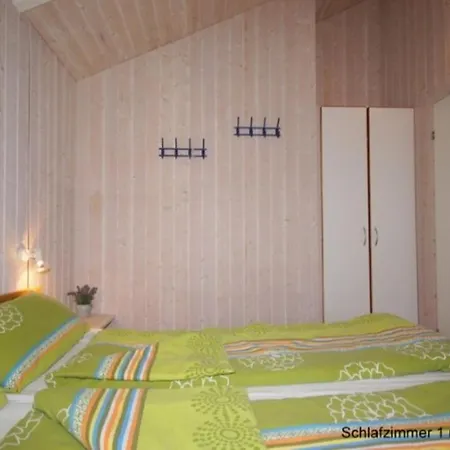 6 Personen Mit Privatem Bootsteg, Dikekter Seelage, Kanu, Whirlpool, Sauna Und Kaminofen In Otterndorf