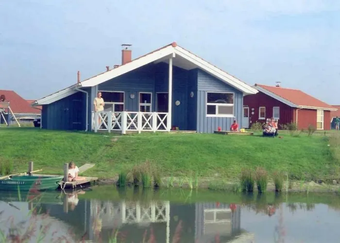 6 Personen Mit Privatem Bootsteg, Dikekter Seelage, Kanu, Whirlpool, Sauna Und Kaminofen In *