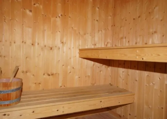6 Personen Mit Privatem Bootsteg, Dikekter Seelage, Kanu, Whirlpool, Sauna Und Kaminofen In * Otterndorf