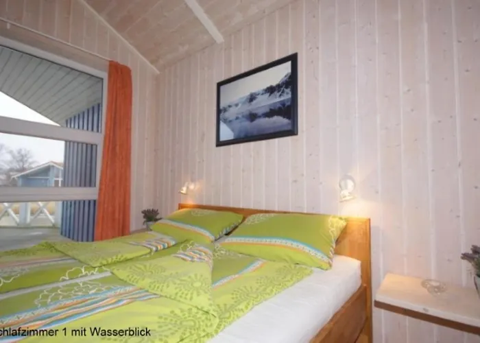 6 Personen Mit Privatem Bootsteg, Dikekter Seelage, Kanu, Whirlpool, Sauna Und Kaminofen In Nyaraló *