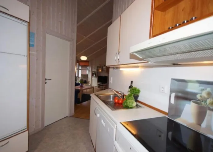 Nyaraló 6 Personen Mit Privatem Bootsteg, Dikekter Seelage, Kanu, Whirlpool, Sauna Und Kaminofen In *