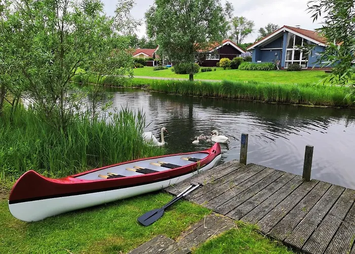 6 Personen Mit Privatem Bootsteg, Dikekter Seelage, Kanu, Whirlpool, Sauna Und Kaminofen In Nyaraló Otterndorf